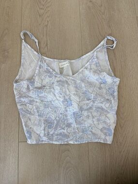 Aritzia White & Light Blue Floral Lace-Back Cami